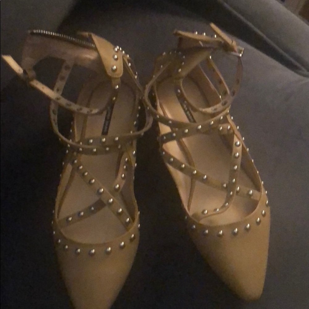 Zara Flats